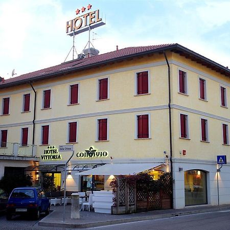 Hotel Vittoria Сан-Джорджо-ді-Ногаро Екстер'єр фото